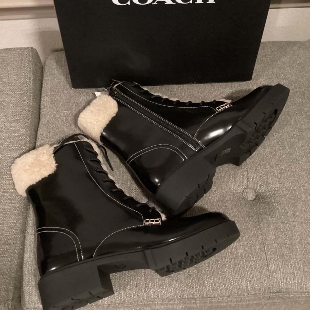 COACH Women's Leighton Signature Shearling Booties, size 10 - Picture 13 of 14